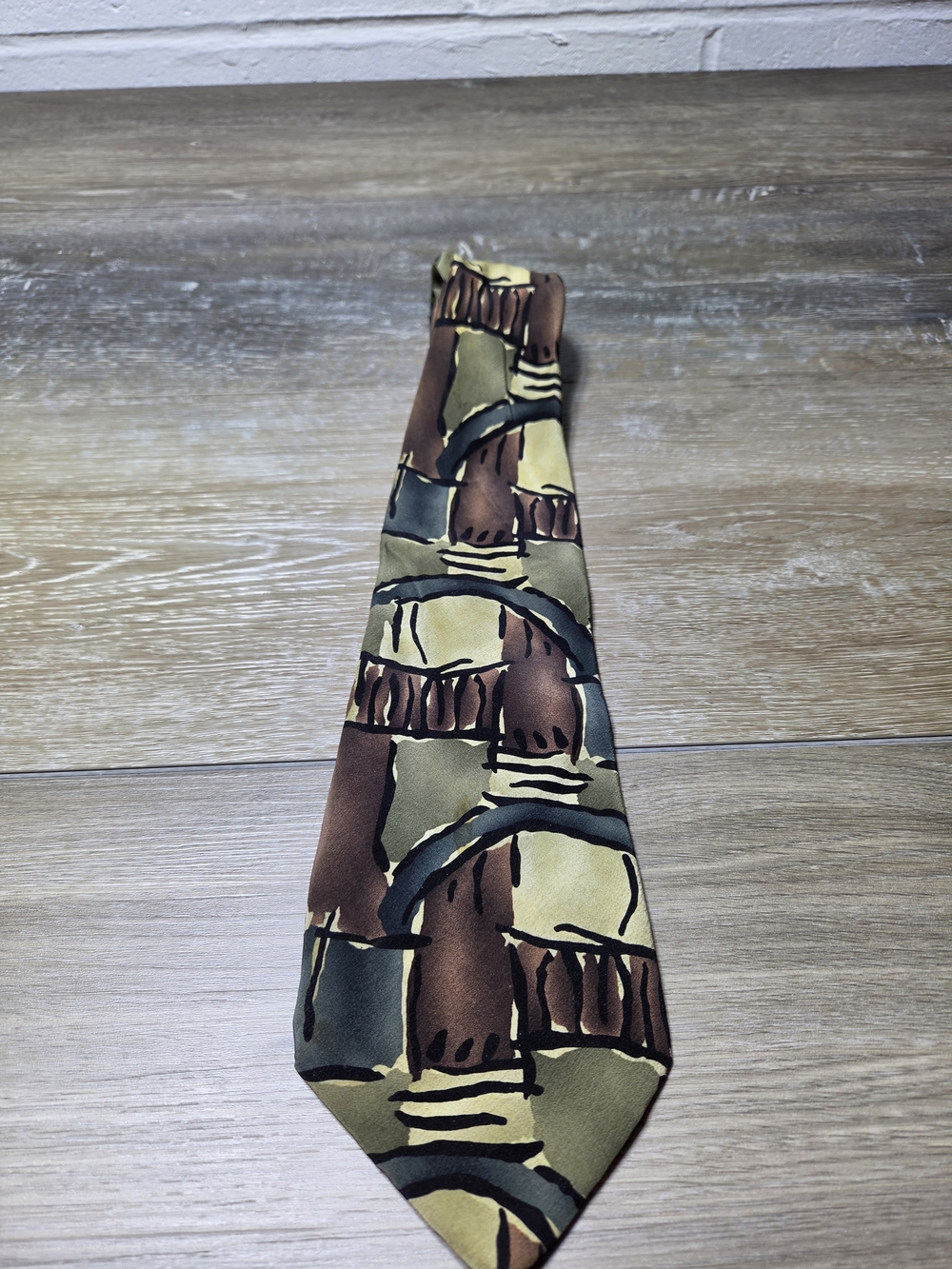 J. Garcia Paris in the Rain Collection Fifteen Abstract Necktie Brown Green